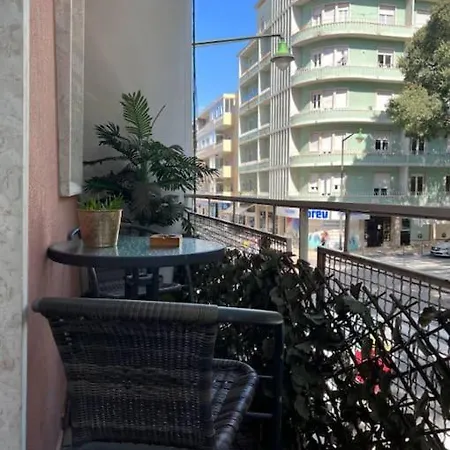 Garden 63 - Jardim Da Parada - Campo De Ourique 아파트 *